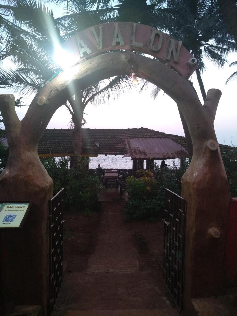 Avalon Sunset Hotel Anjuna Eksteriør billede